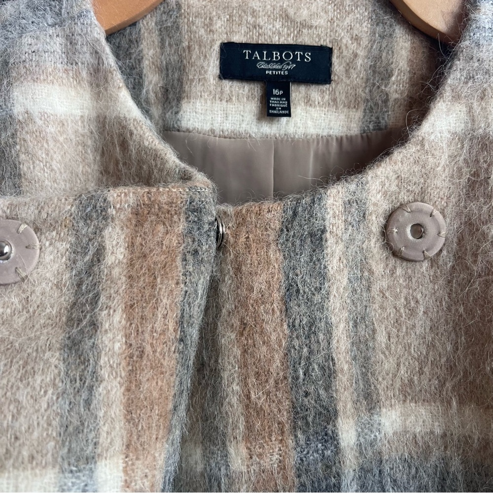 TALBOTS Plaid Wool Blend Jacket Coat Bell Sleeve Open Front Petite Topper - Picture 9 of 12